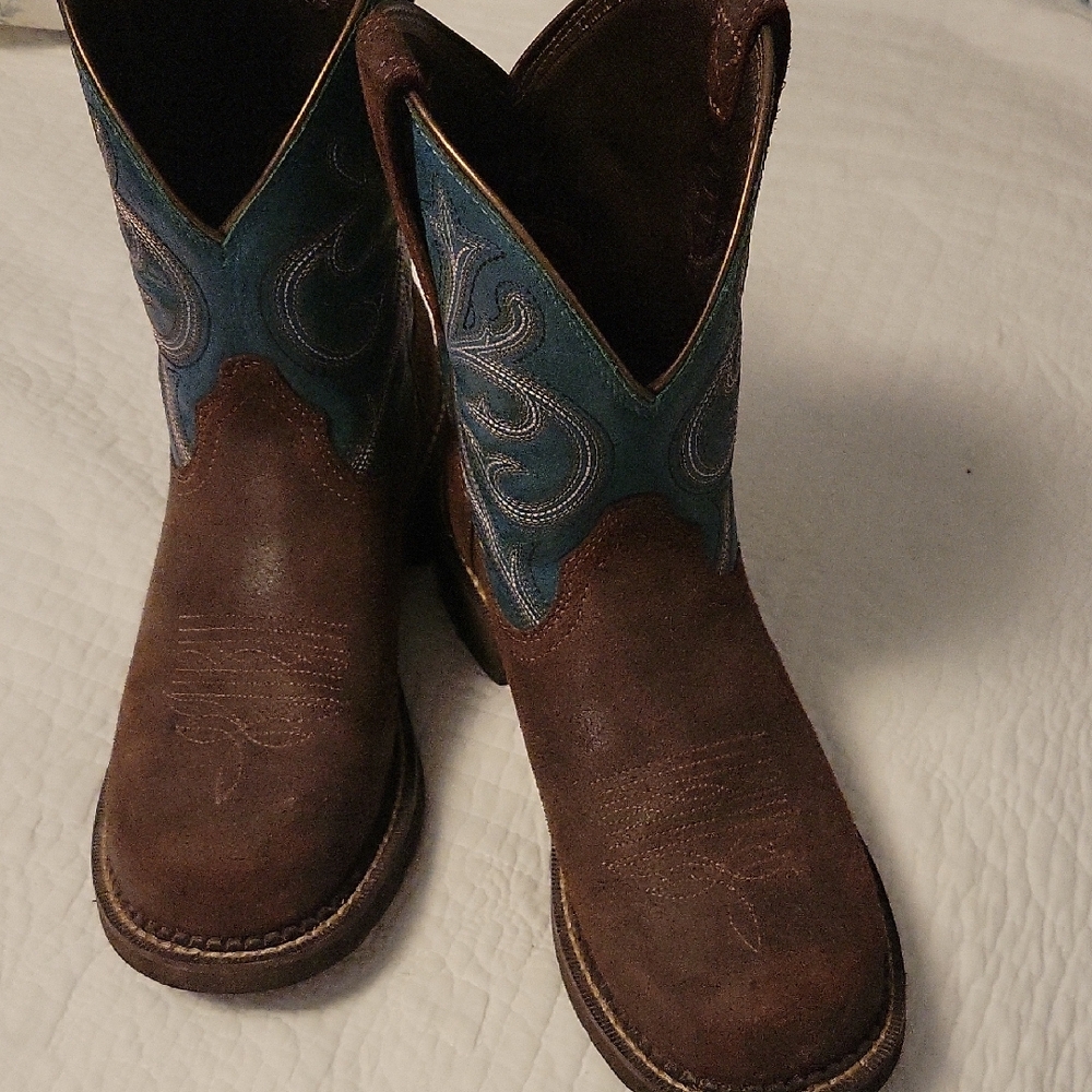 Ariat Womens Boots